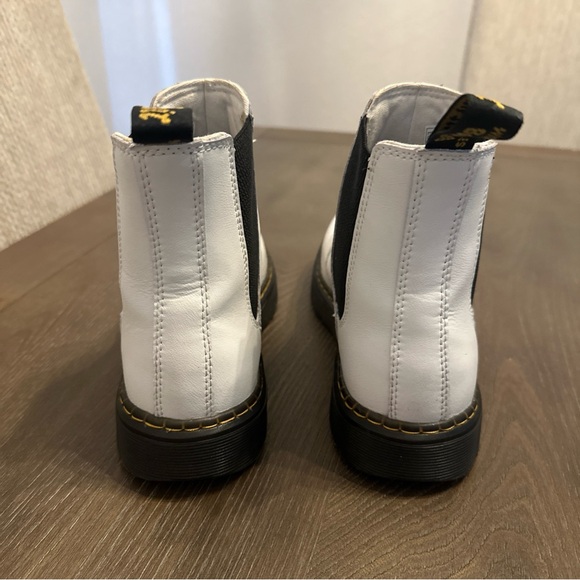 Dr‎ Martens Dorrian Chelsea White Leather Women’s Boot Sz 7 M Docs - Picture 5 of 11